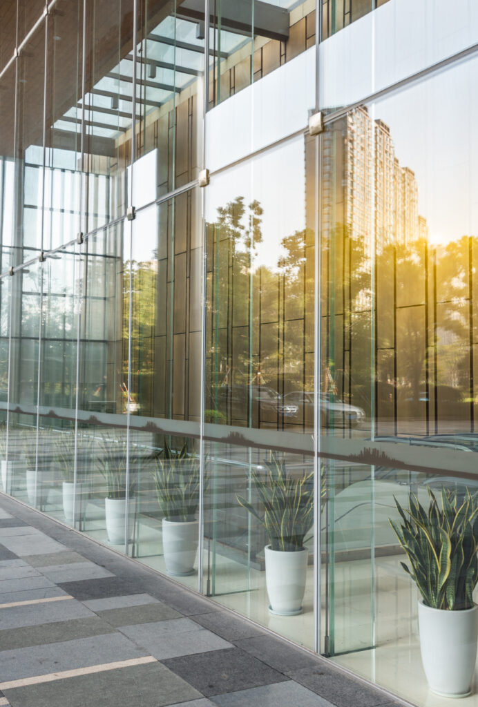 Connection Glass and Mirrors | GLASS RAILING
